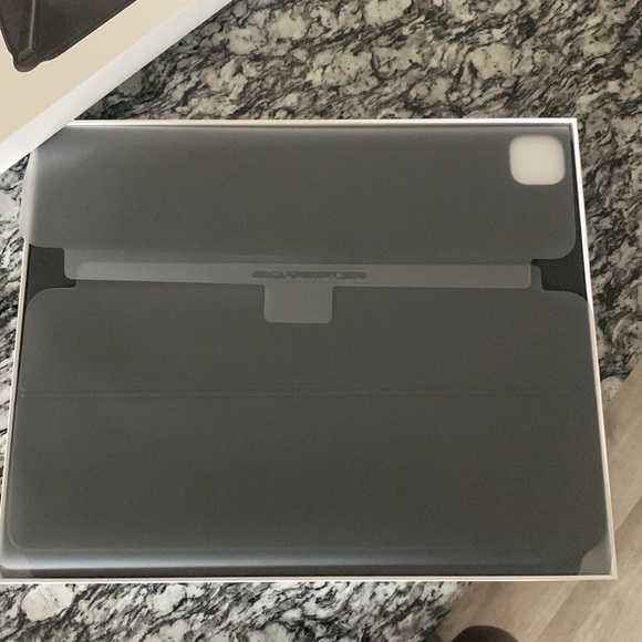 Brand-new black iPad black Magic Keyboard. - Picture 2 of 3